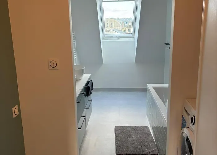 Duplex Spacieux Et Lumineux Au Coeur De *